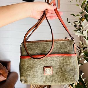 LIKE NEW Dooney & Bourke Pebble Grain Ginger Crossbody Shoulder Bag Olive Green